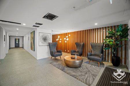 Spacious 1 Bedroom Apartment â Luxury Living in the Heart of Indooroopilly - Photo 3