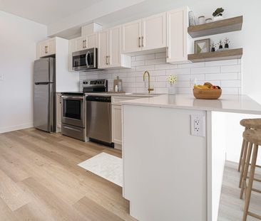 Carolina: Gold Accents – 196 Colony, Winnipeg, MB - Photo 4