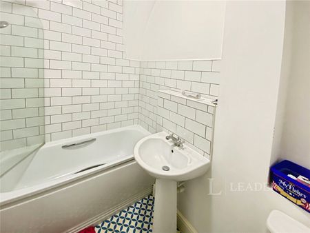 1 bedroom apartment to rent Forest Road West, Nottingham, Nottinghamshire, NG7 - Photo 4