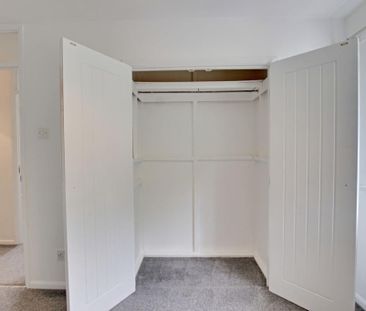 2 bedroom property to rent - Photo 2