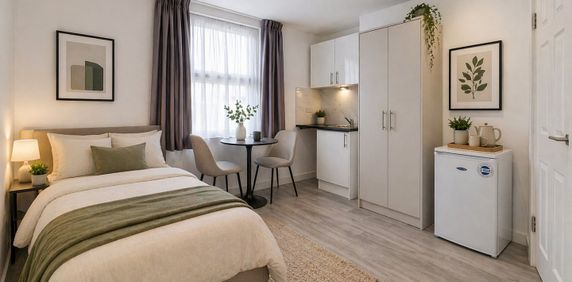 Studio Flat, Rushey Green, SE6 - Photo 2