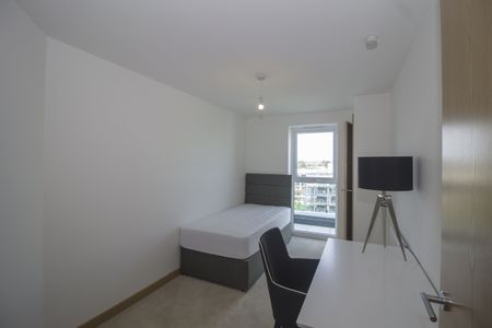 3 bedroom apartment to rent - Photo 4