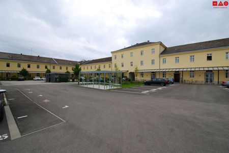 Das besondere Wohnerlebnis für Anspruchsvolle! Traumhafte 3-Zimmer-Wohnung in den historischen Dragoner Höfen in Wels! Ab 01.04.2026 verfügbar! - Photo 4
