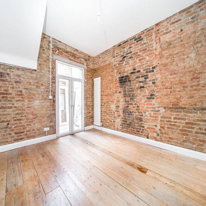 3 bedroom flat to rent - Photo 1