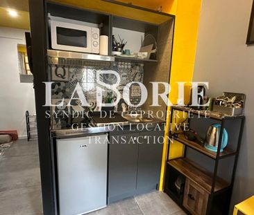 VILLENEUVE LES AVIGNON - Studio en duplex Meublé - Photo 4