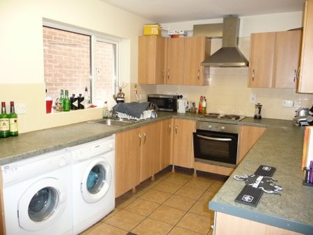 47 Brookland street, Belfast, BT9 7FZ - Photo 4