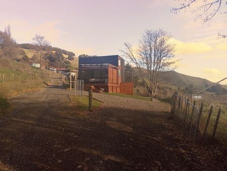 Tiny house Includes Power and Wifi - Photo 5