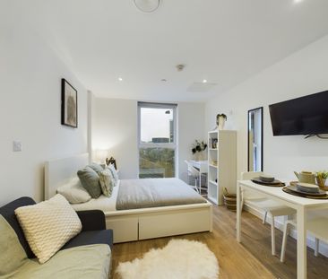 Studio Flat, Frederick Road, M6 - Photo 4