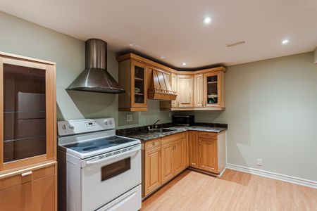 For Lease - 84 Maple Valley Road, Vaughan, Ontario - Photo 5