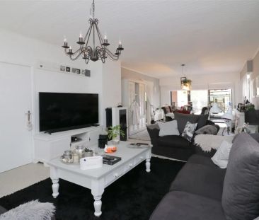 Gezellige woning, 4 slpk., inpandige garage, tuin te Rillaar - Photo 2