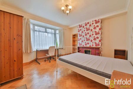 Carlyle Avenue, Brighton, BN2 - Photo 3