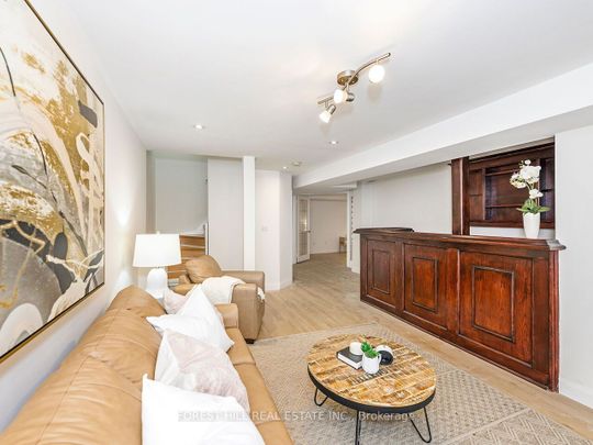 For Lease - 1575 Samuelson Circle, Mississauga, Ontario - Photo 1