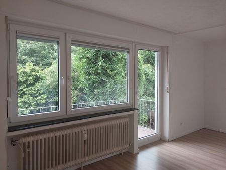 Erdgeschoss Wohnung mit Balkon - Photo 2