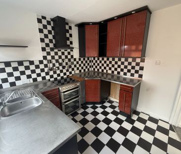 3 bedroom semi-detached bungalow To Let in Preston - Photo 3