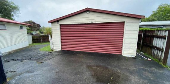 Glen Eden, 38A Woodglen Road - Photo 2