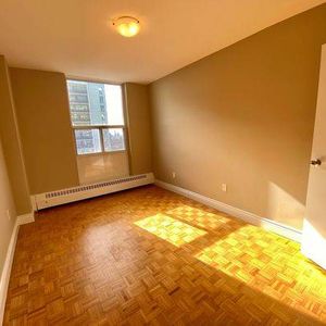 Spacious and Bright, JR-1 Bedroom Available NOW!!! - Photo 2