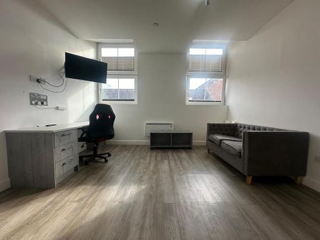 Studio to rent - Photo 2