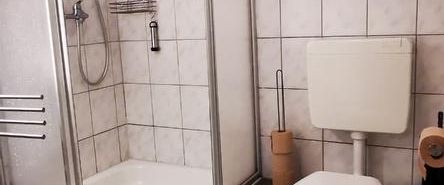 Sonnige 2-Zimmer-Wohnung mit Balkon + Stellplatz in ruhiger Lage - Foto 1