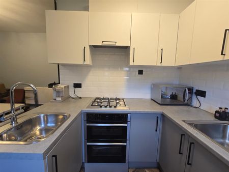 Beechfield Road, Tottenham, London N4 - Photo 2