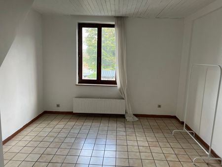 DUPLEX MET 4 SLAAPKAMERS TE HUUR PAL IN HET CENTRUM VAN ASSE - Photo 4