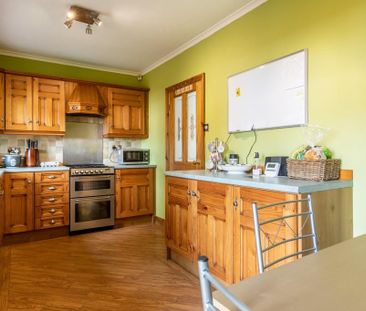 3 bedroom semi-detached house to rent - Photo 6