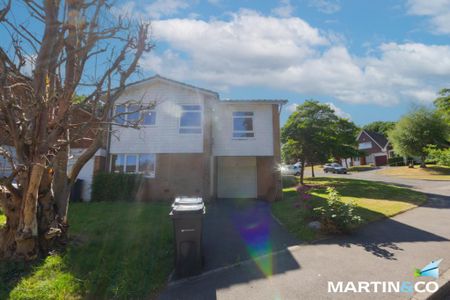 5 bedroom detached house to rent - Photo 3