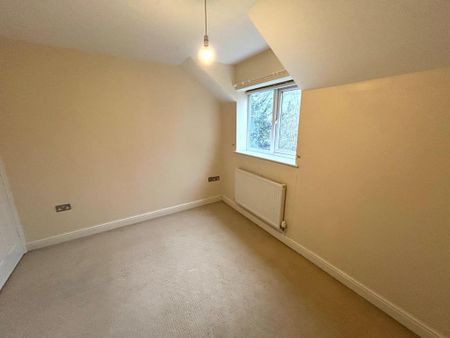 2 bedroom semi-detached house to rent - Photo 2