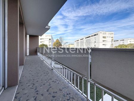 Appartement T3 avec 2 chambres Balcon et Ascenseur Sept Chemins en VIDE - 69500 BRON - Photo 5