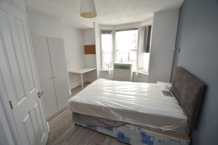 7 bedroom terraced house to rent - Photo 5