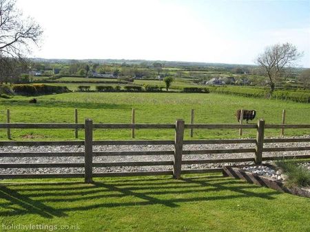 Rhostrehwfa, Llangefni, Isle Of Anglesey, LL77 - Photo 2