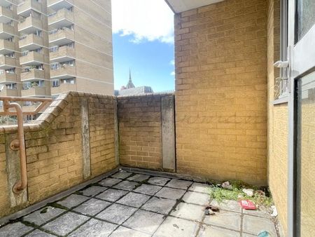 4 bedroom flat to rent - Photo 4