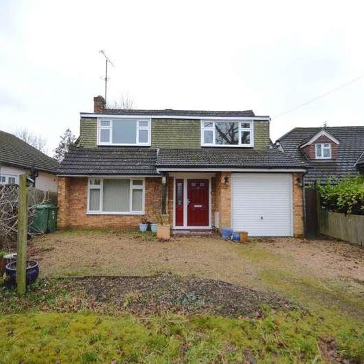 West Riding, Bricket Wood, St Albans, AL2 - Photo 1