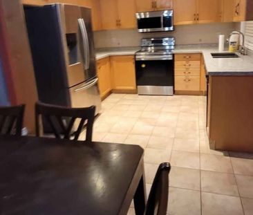 For Lease - 32 Thunderbird Trail, Brampton, Ontario - Photo 5