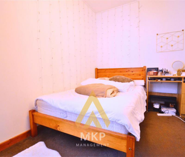 4 bedroom terraced house to rent - Photo 1