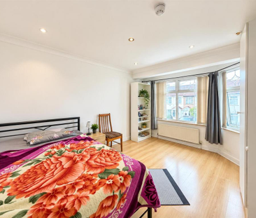 5 bedroom semi-detached house to rent - Photo 4
