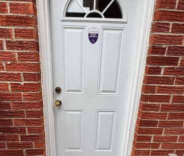 For Lease - 63 Canterbury Court Unit# Bsmt, Richmond Hill, Ontario - Photo 2