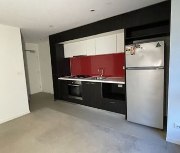 708/5 Sutherland Street, Melbourne - Photo 6