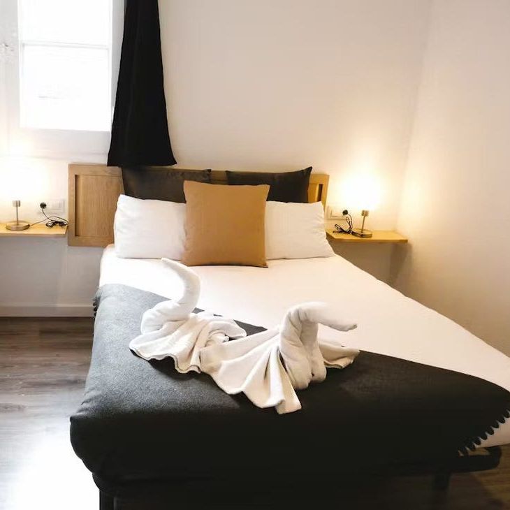 Carrer de Girona, Barcelona, Catalonia 08037 - Photo 1