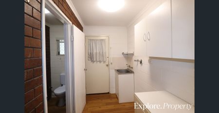 Family home in Andergrove - Photo 2