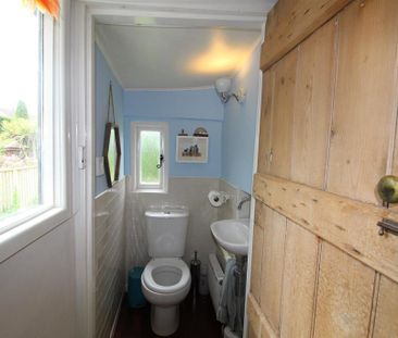 3 bedroom semi-detached house to rent - Photo 4