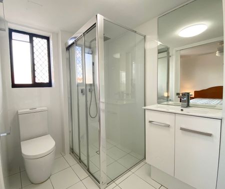 Serene Riverfront Retreat - Photo 4