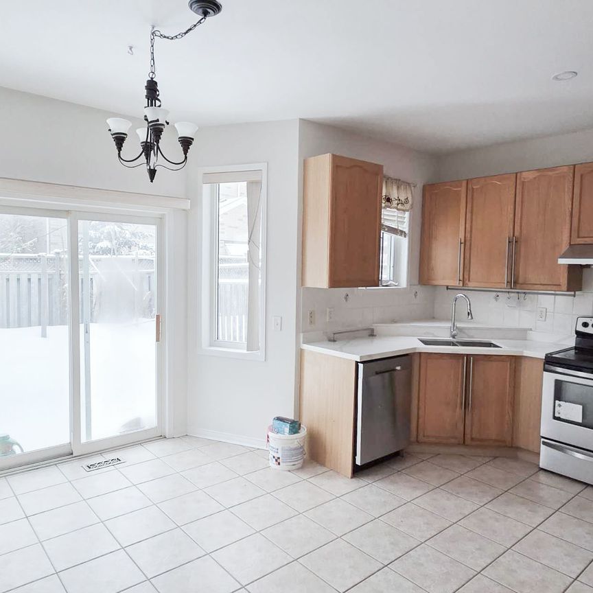 For Lease - 4 Belgrave Square, Markham, Ontario - Photo 1