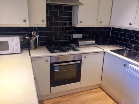 1 bedroom flat to rent - Photo 5