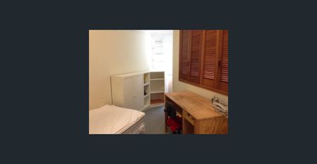 Furnished 2 Bedroom Apartment in Carlton - Photo 4