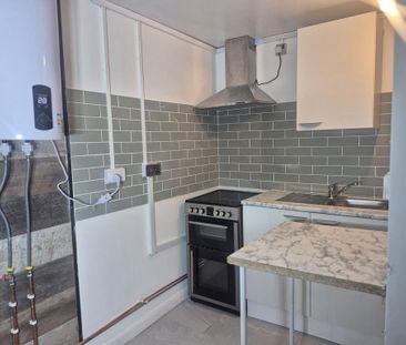 Studio to rent - Photo 5