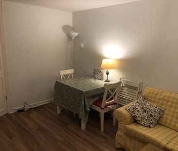 1 Bed Flat, Giles Street, EH6 - Photo 2