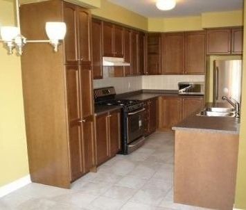 For Lease - 2295 Rochester Circle Unit# 10, Oakville, Ontario - Photo 3