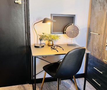 BEDROOM 6 – LARGE DOUBLE WITH ENSUITE - Photo 1