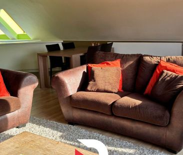 Penthouse te huur in Brugge voor € 750 met 1 slaapkamer - Photo 2