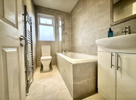 2 bedroom terraced house to rent - Photo 5